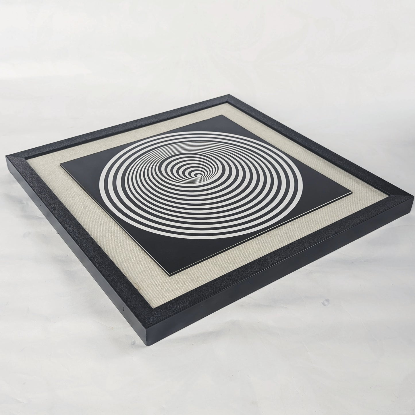 Line - Circle 3D illusion nested art